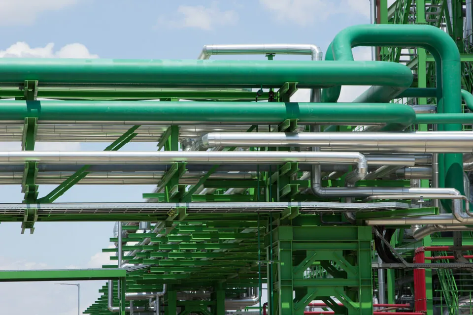 Mechanical detailed design and construction of the pipe bridge at Tiszapüspöki